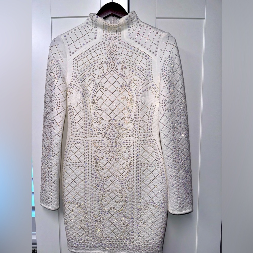 Beautiful white sparkle dress!